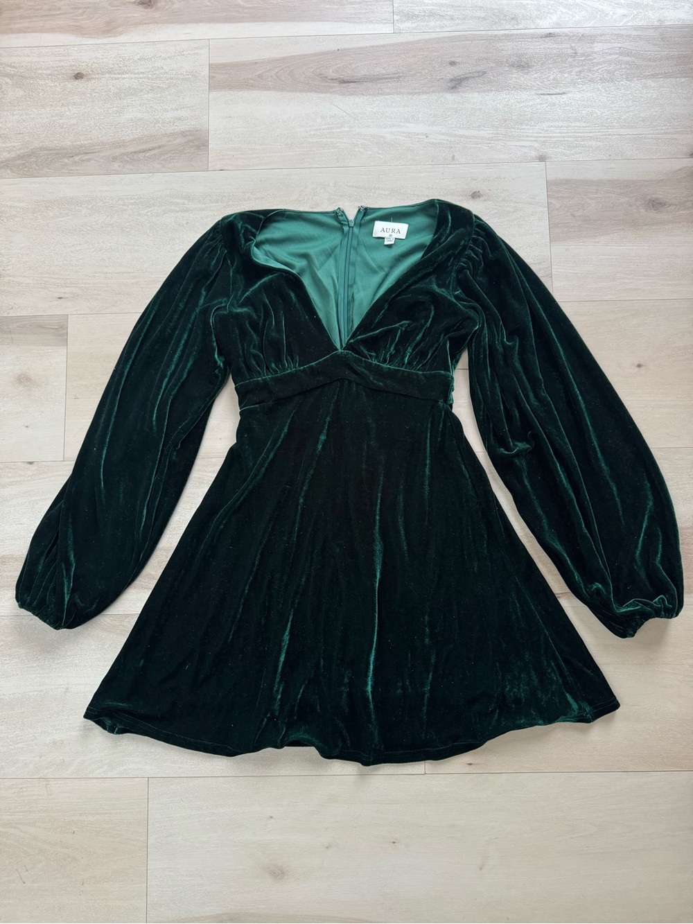Aura Deep Emerald Velvet Long Sleeve V-Neck Dress